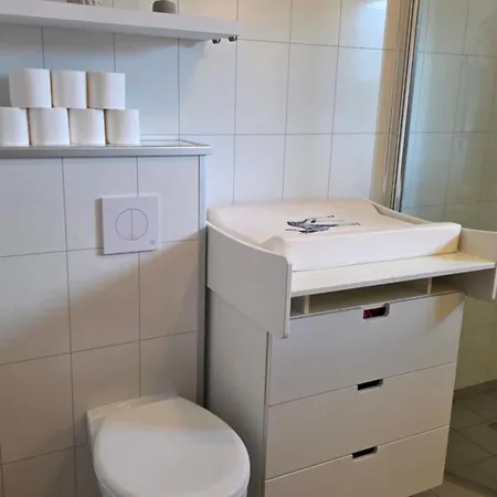 Leknes - Large, Centrally Located Family In A Quiet Area Vestvagoy